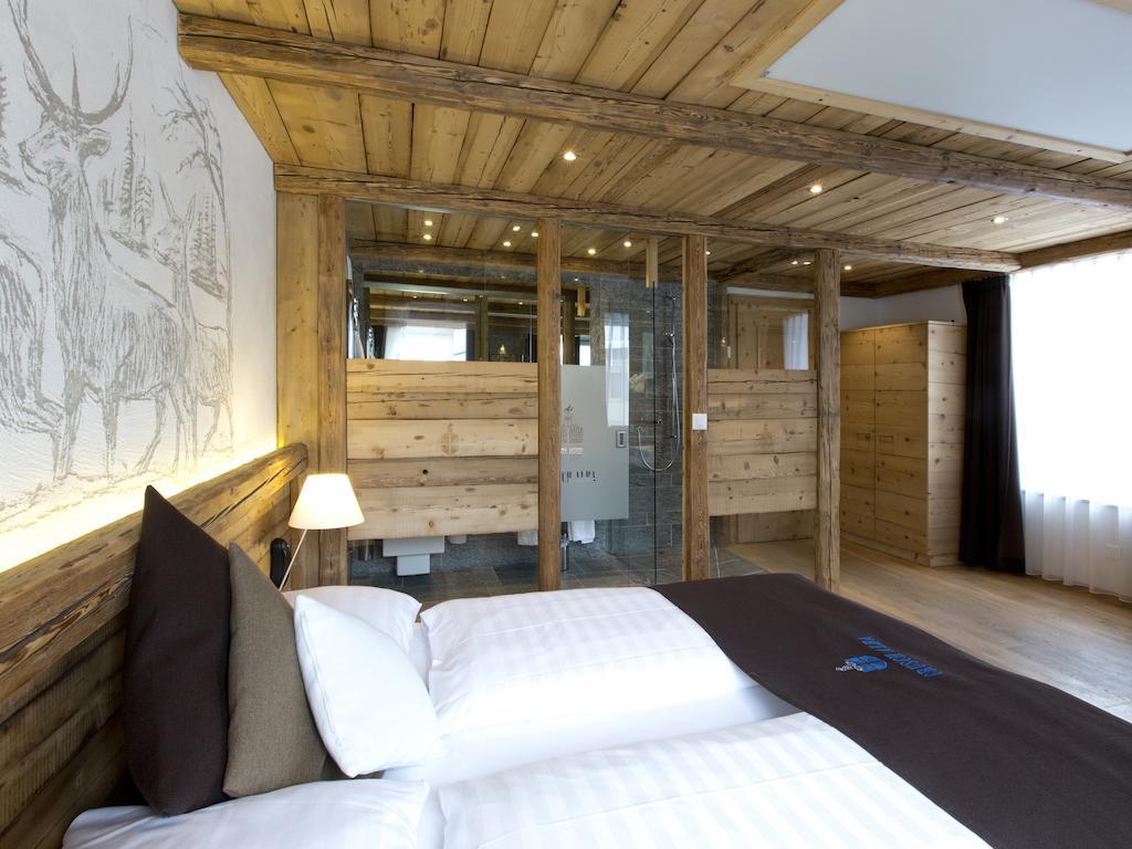 Hotel Crusch Alba זרנץ מראה חיצוני תמונה