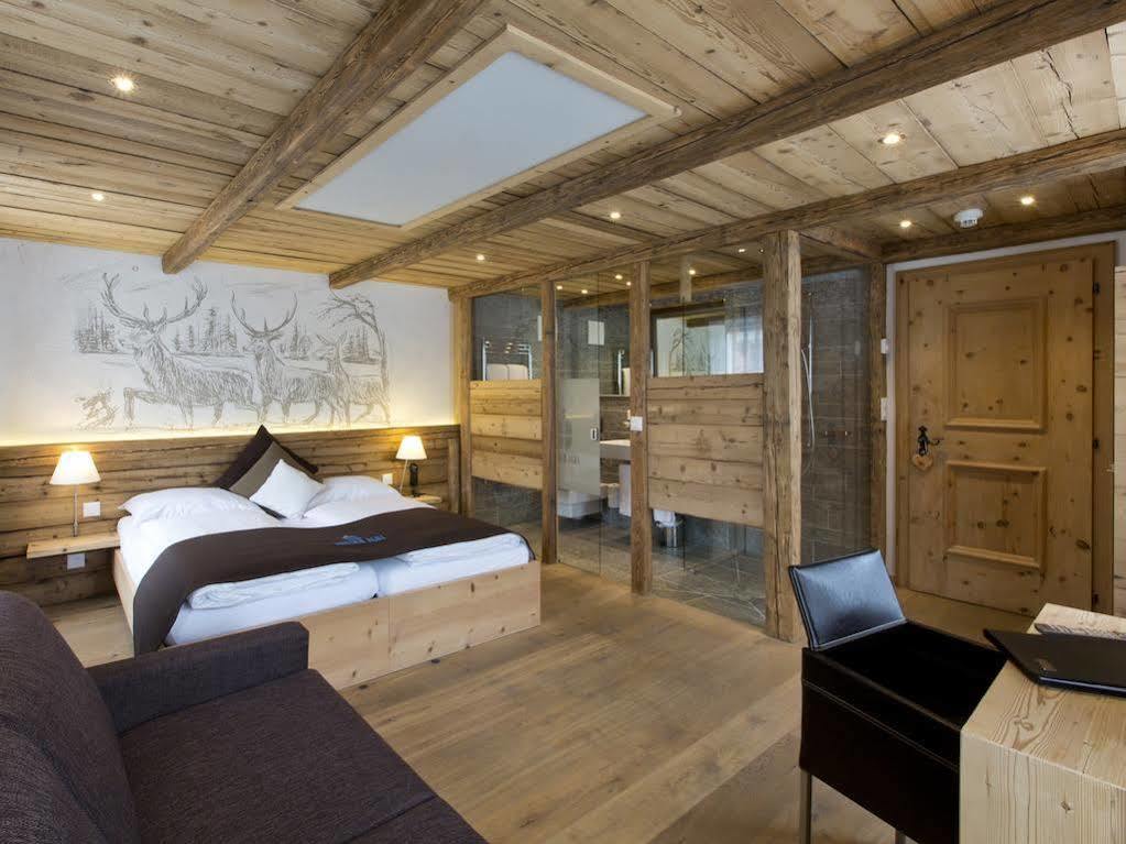 Hotel Crusch Alba זרנץ מראה חיצוני תמונה